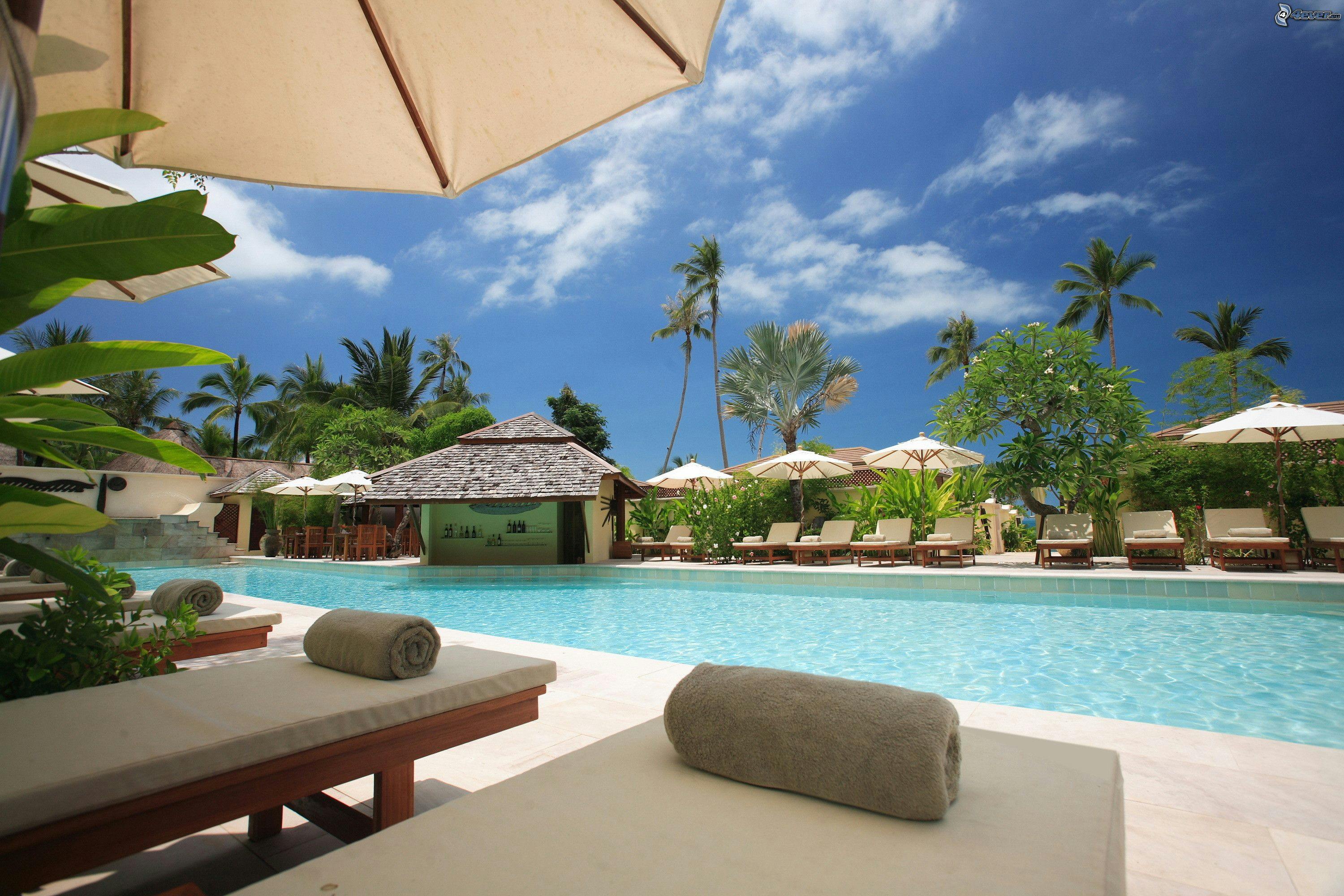Luxury and boutique resorts